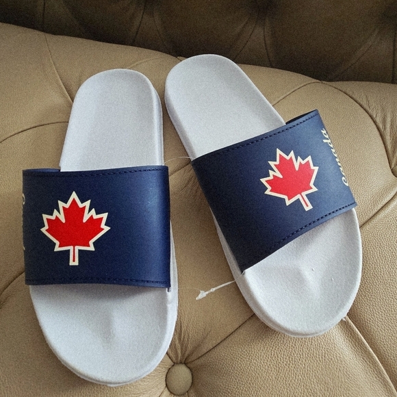 Canada Goose Shoes - CANADA Slide Sandals BLUE WHITE RED SOFT size 9